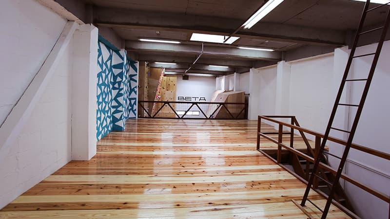 3.5Fには広々としたフリースペースも。ストレッチや休憩に！