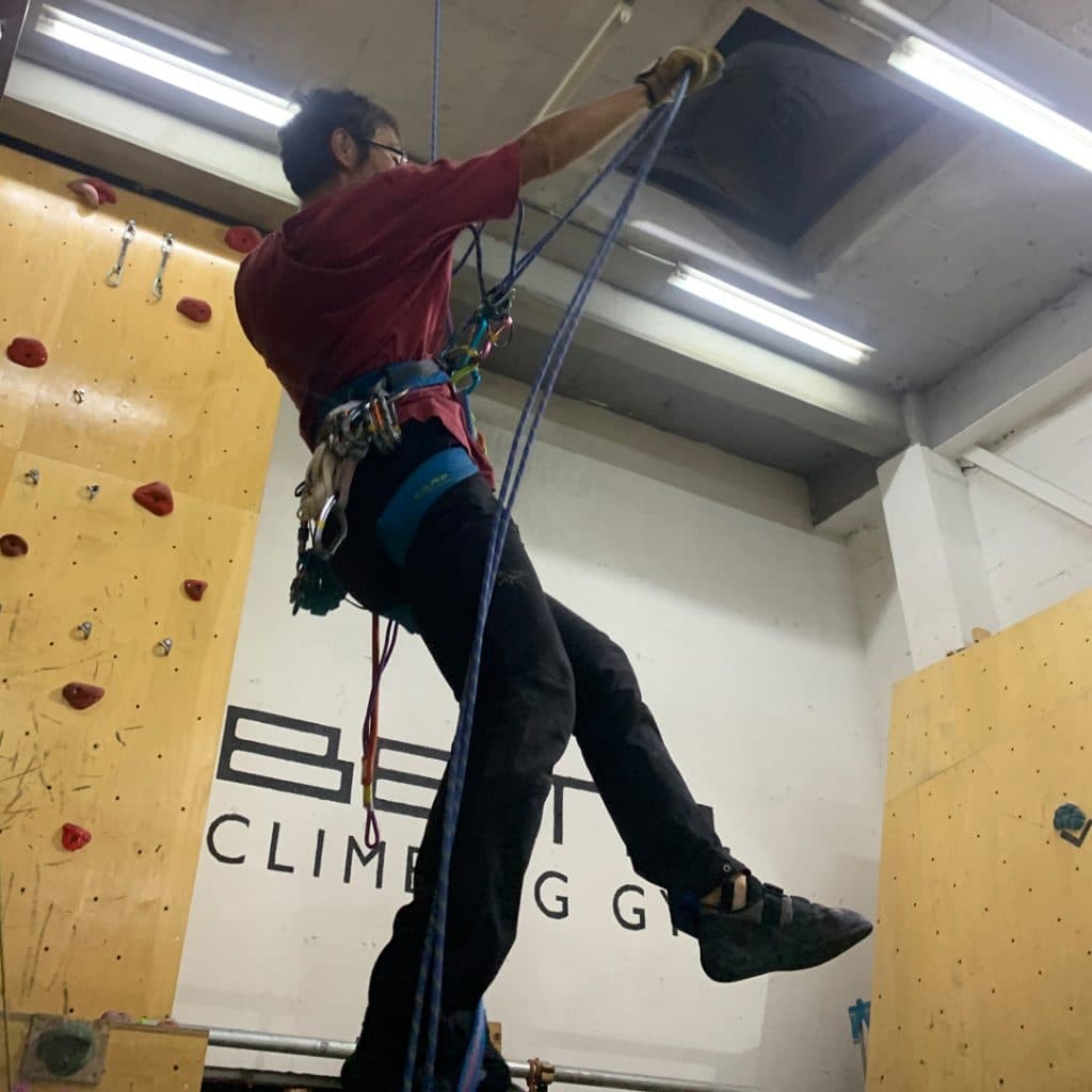 ベータクライミングジム講習｜ATCをアッセンダーとして使う登り返し講習