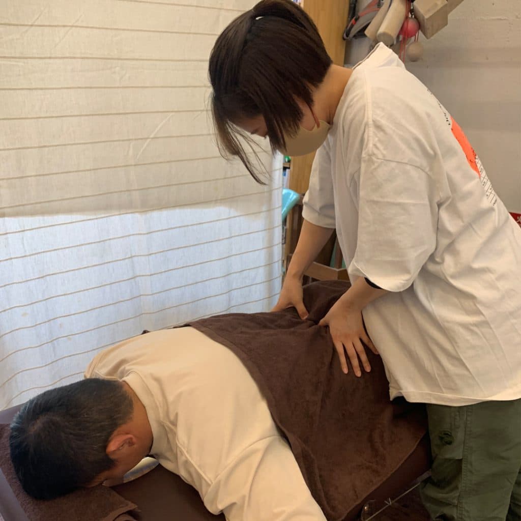 ボディメンテナンス - 施術の様子2