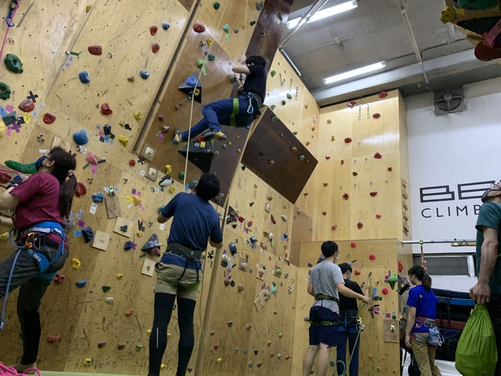 ロープ練習会・懸垂下降・リードクライミング・マルチピッチクライミング・支点構築・登り返し