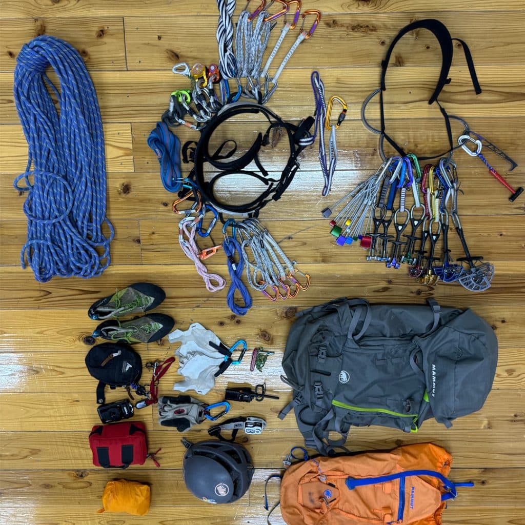 マルチピッチで使用するギア。必要最低限のギアを用意。